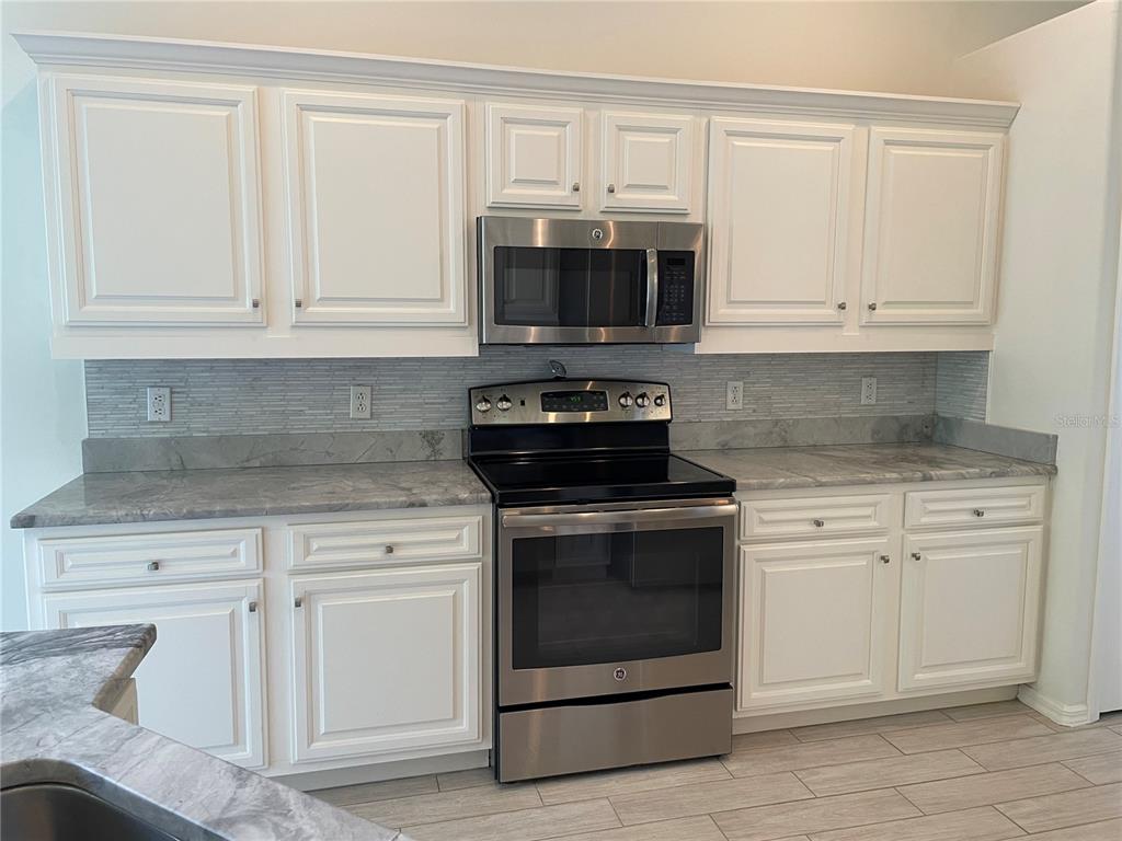 EDGEWATER VILLAGE SUBPHASE A - Residential