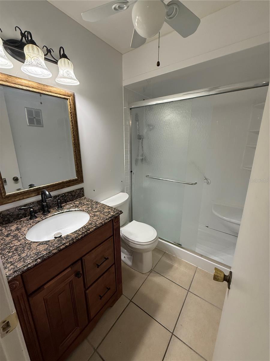 HILL CREST VILLAS - Residential