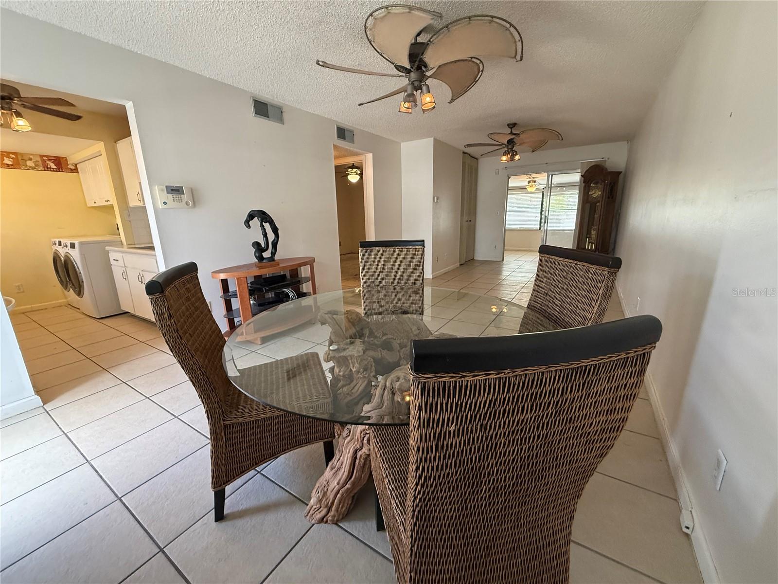 HILL CREST VILLAS - Residential