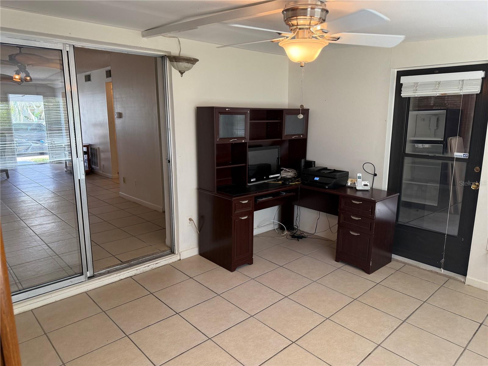 HILL CREST VILLAS - Residential
