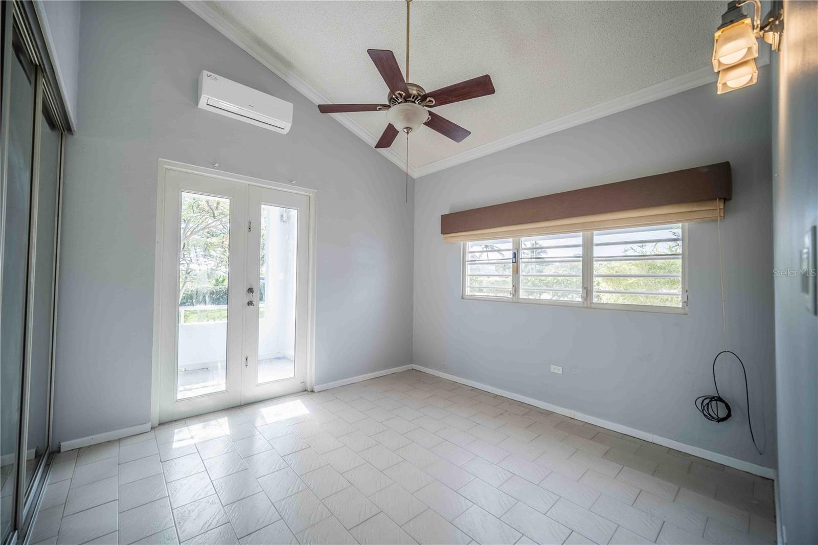 PORT ROAD - Residential