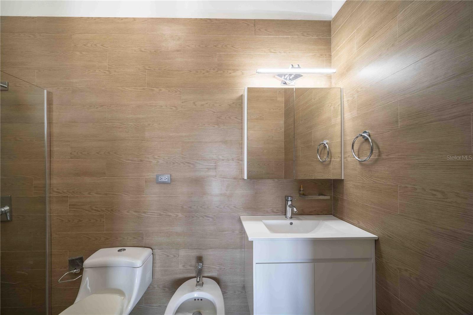 PORT ROAD - Residential