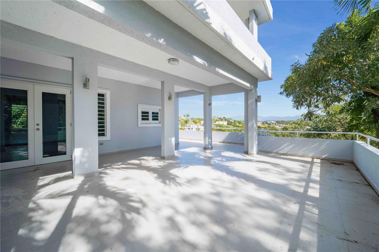 PORT ROAD - Residential