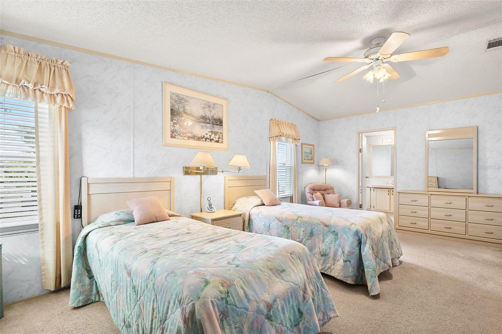 IMPERIAL LAKES ESTATES UNIT II - Residential