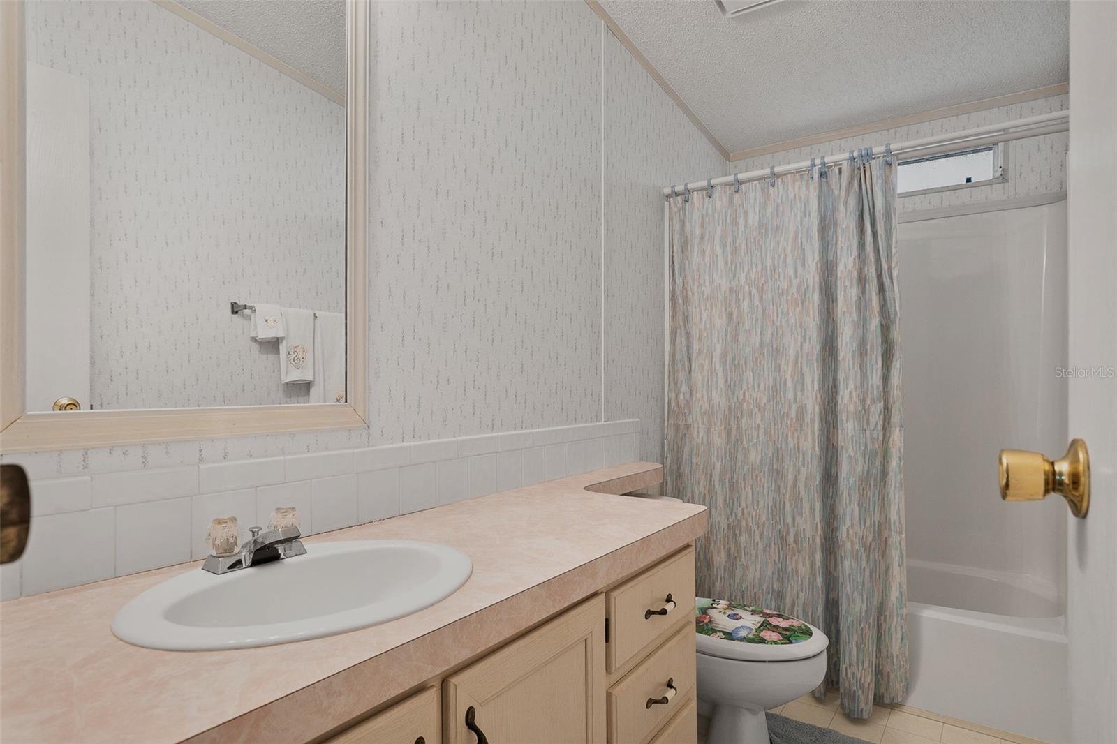 IMPERIAL LAKES ESTATES UNIT II - Residential