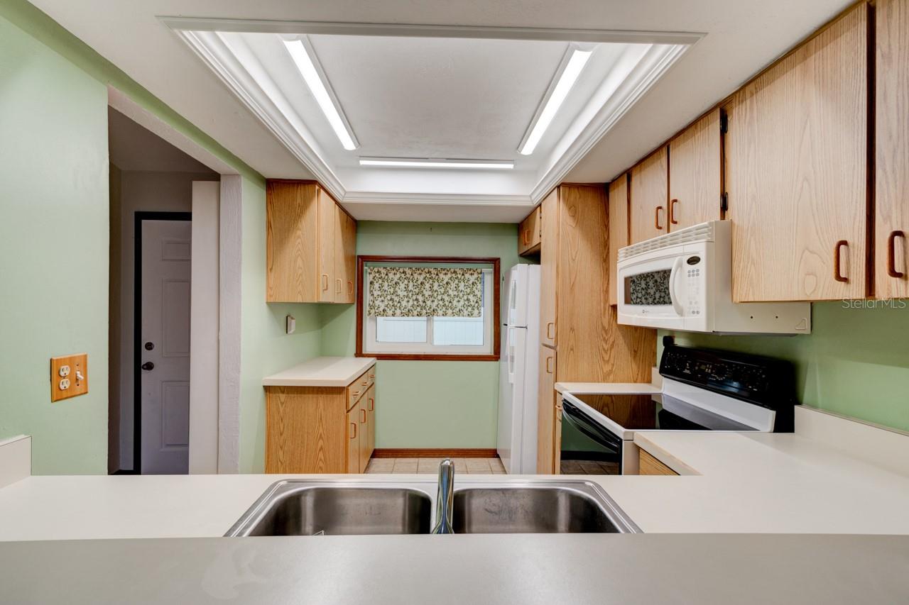 CHARTER OAKS TWNHMS - Residential