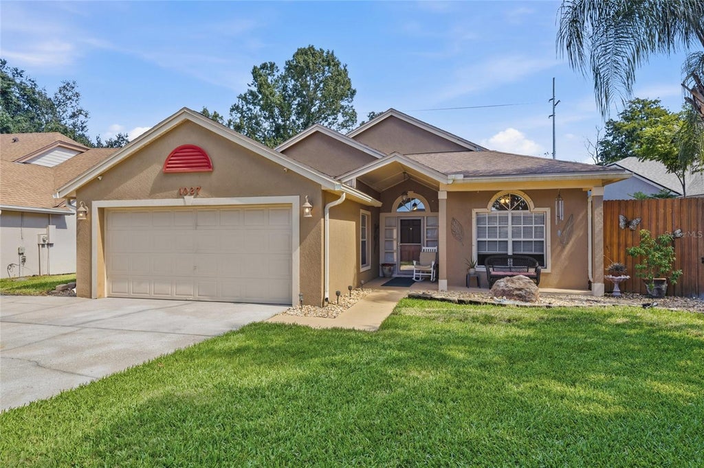 Photo of 1027 Kelly Creek Circle, Oviedo, FL 32765 (MLS # O6452445)