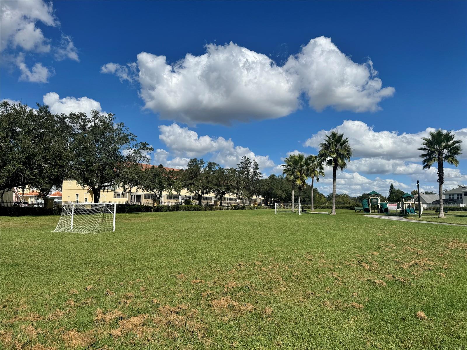 CUMBRIAN LAKES RESORT PH 4 - Residential Lease
