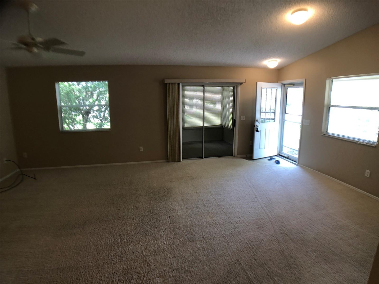 VILLAGES OF SUMTER - Residential Lease