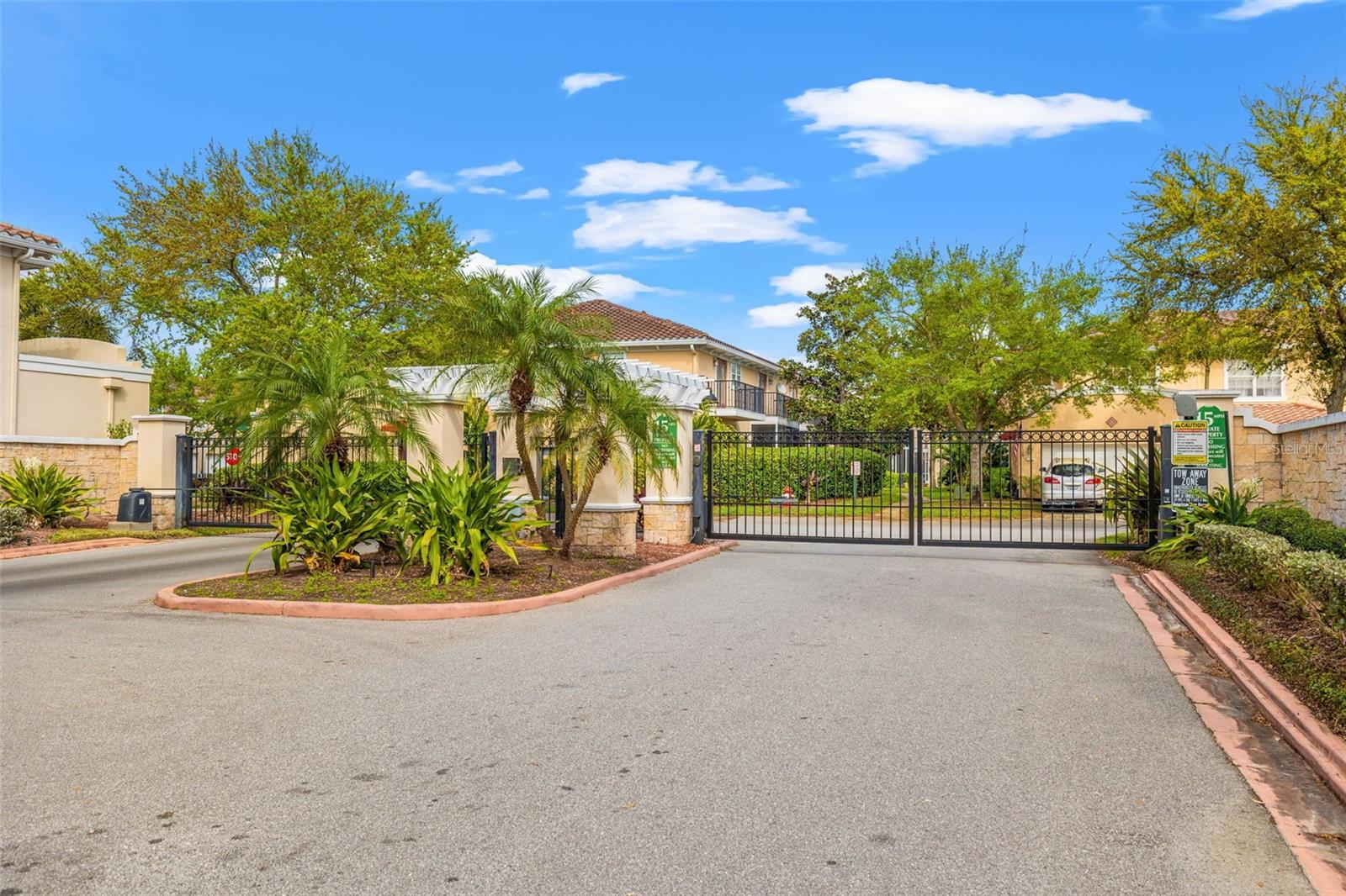 VILLAS OF CARILLON - Residential