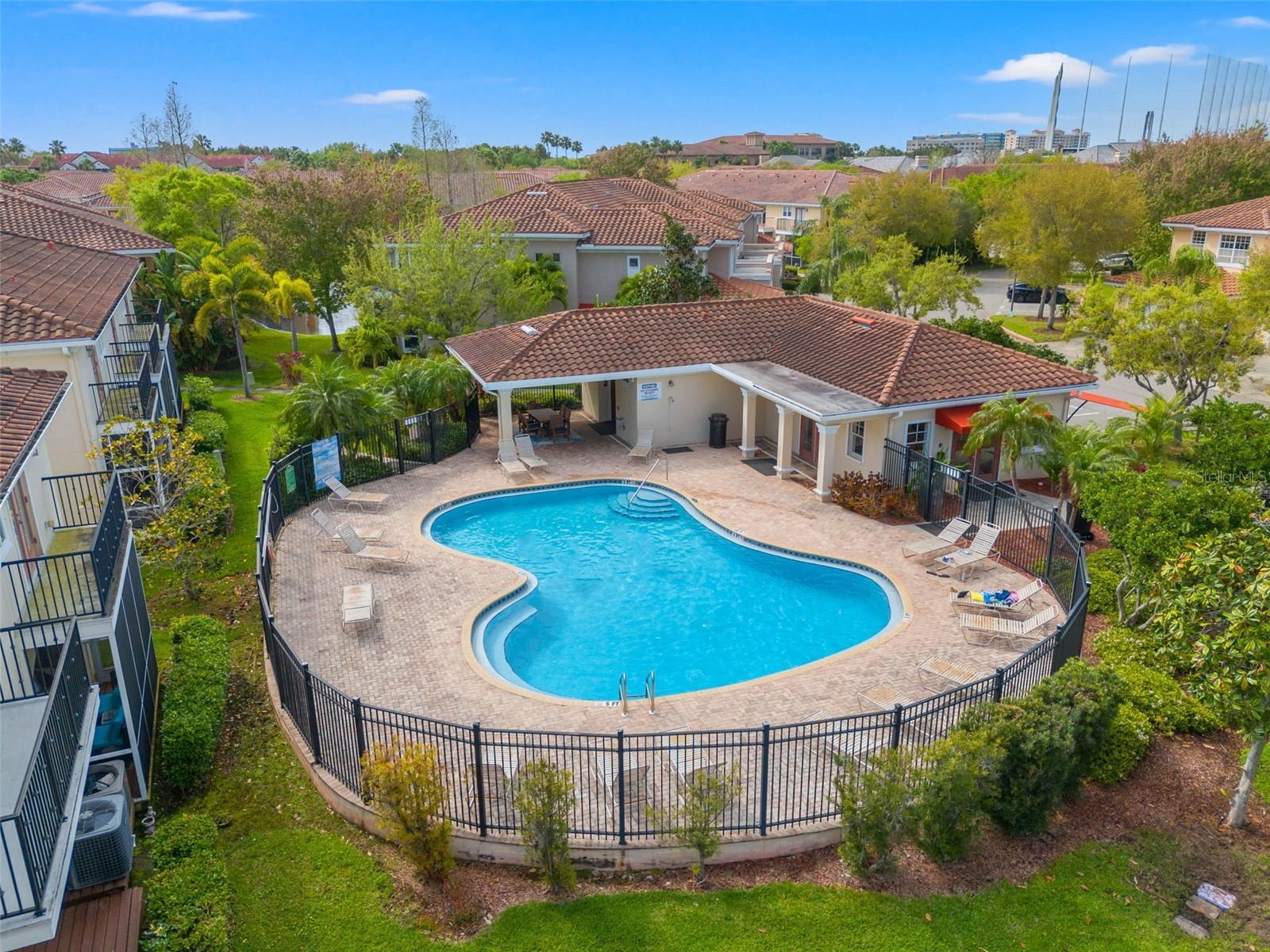 VILLAS OF CARILLON - Residential