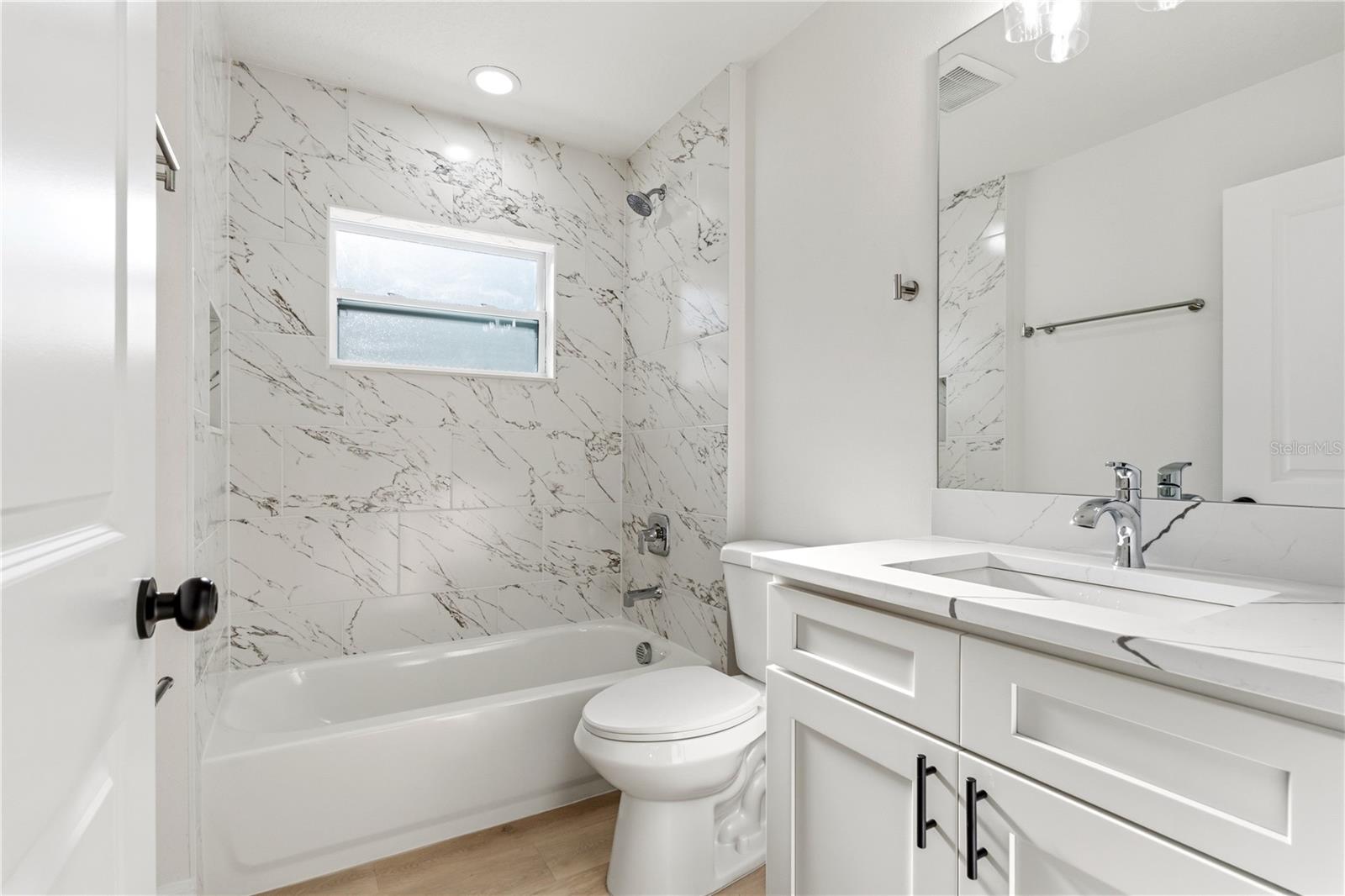 ROYAL HIGHLANDS - Residential