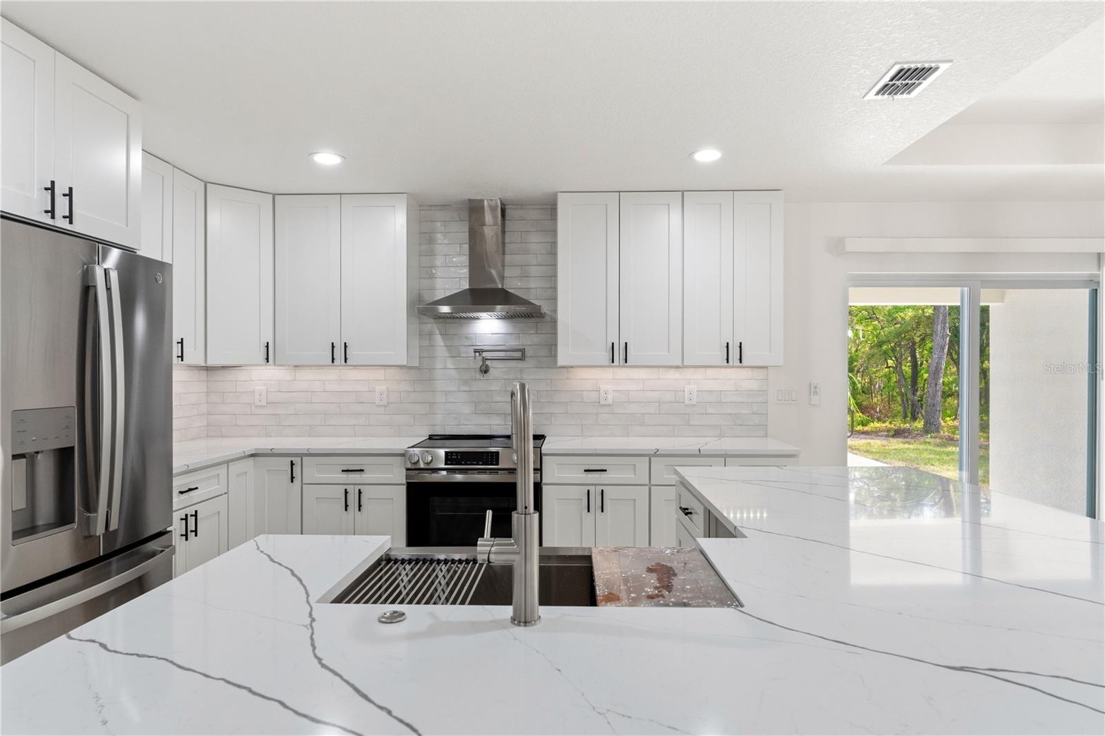 ROYAL HIGHLANDS - Residential