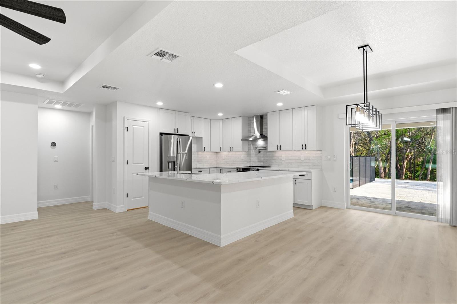 ROYAL HIGHLANDS - Residential