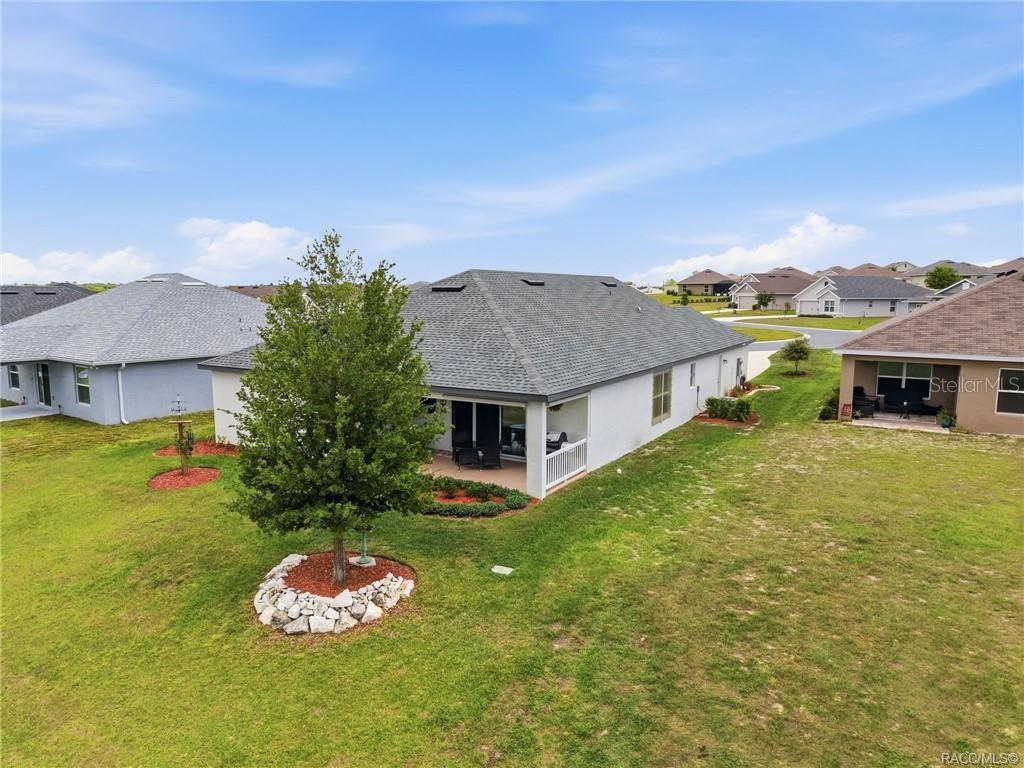 FAIRWAYS AT TWISTED OAKS SUB - Residential