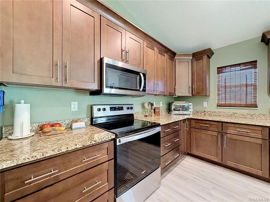 FAIRWAYS AT TWISTED OAKS SUB - Residential