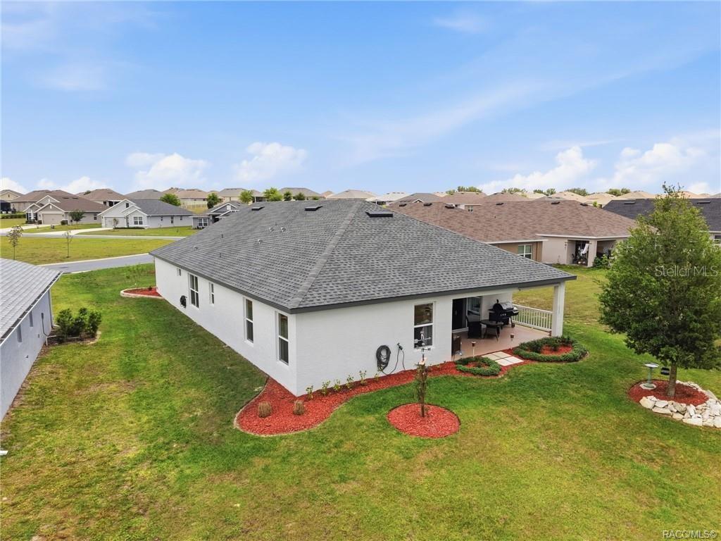 FAIRWAYS AT TWISTED OAKS SUB - Residential