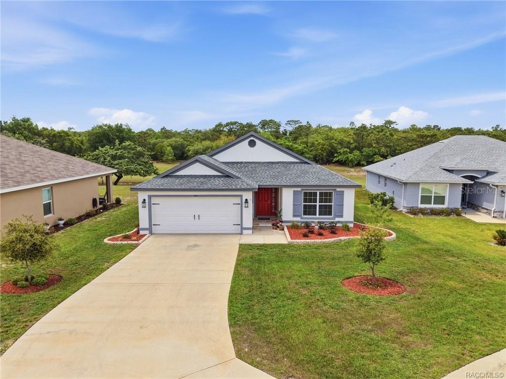 FAIRWAYS AT TWISTED OAKS SUB - Residential