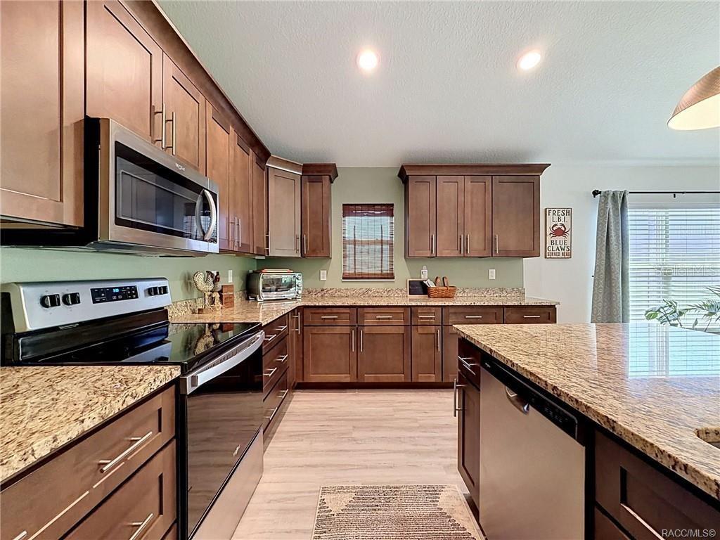 FAIRWAYS AT TWISTED OAKS SUB - Residential