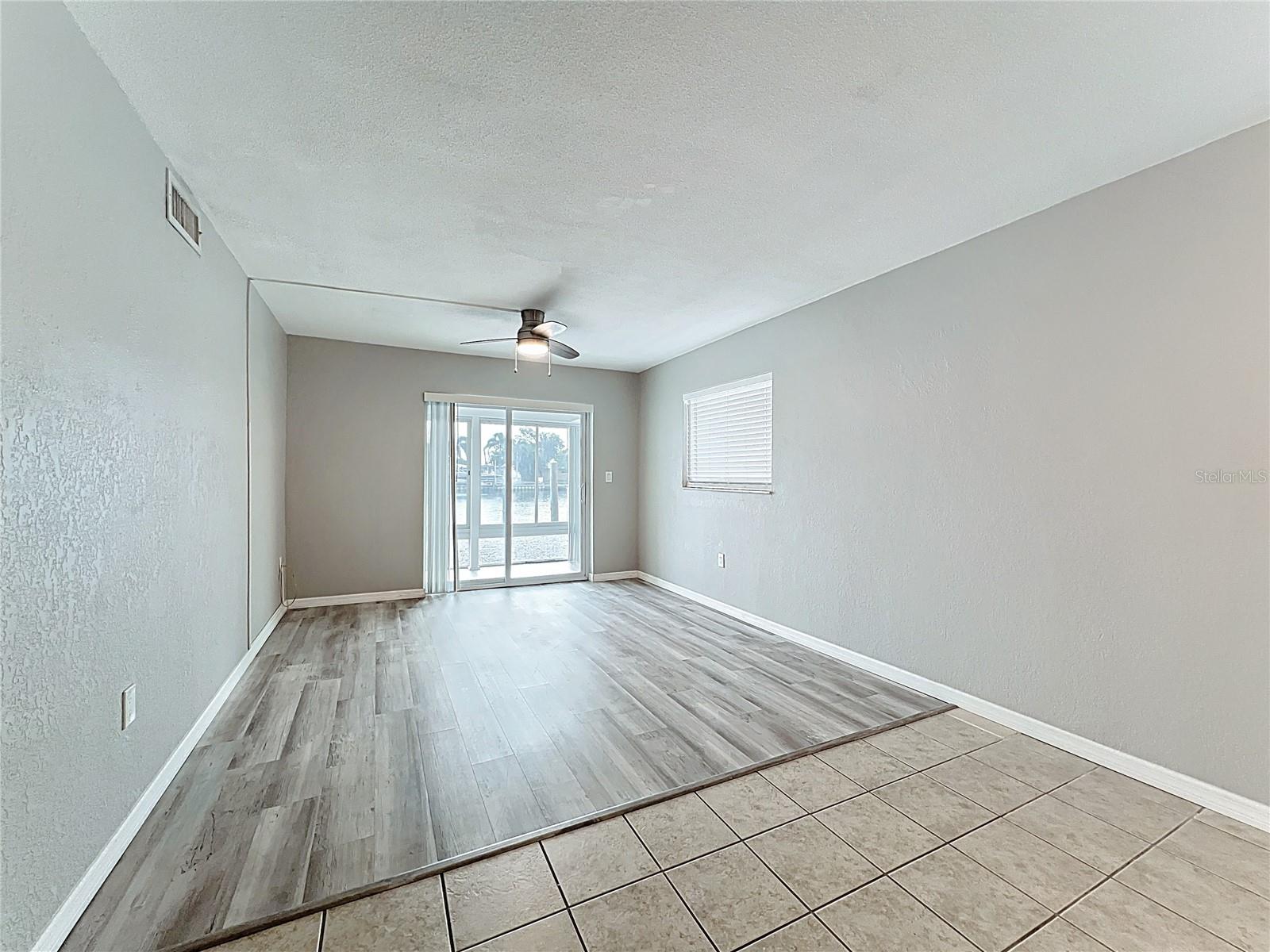 CAPRI ISLE SUB - Residential Lease