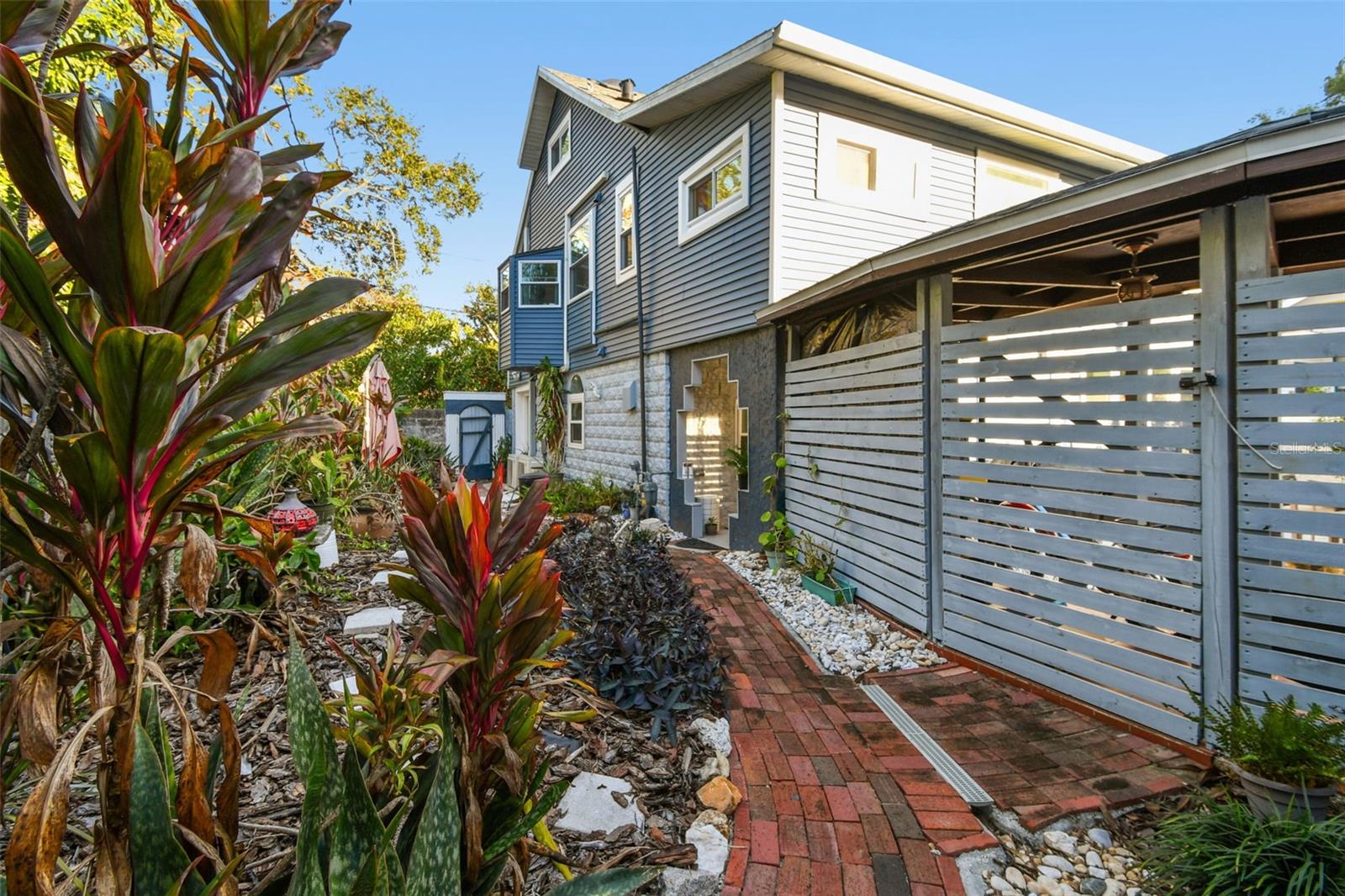 HODGSON - Residential