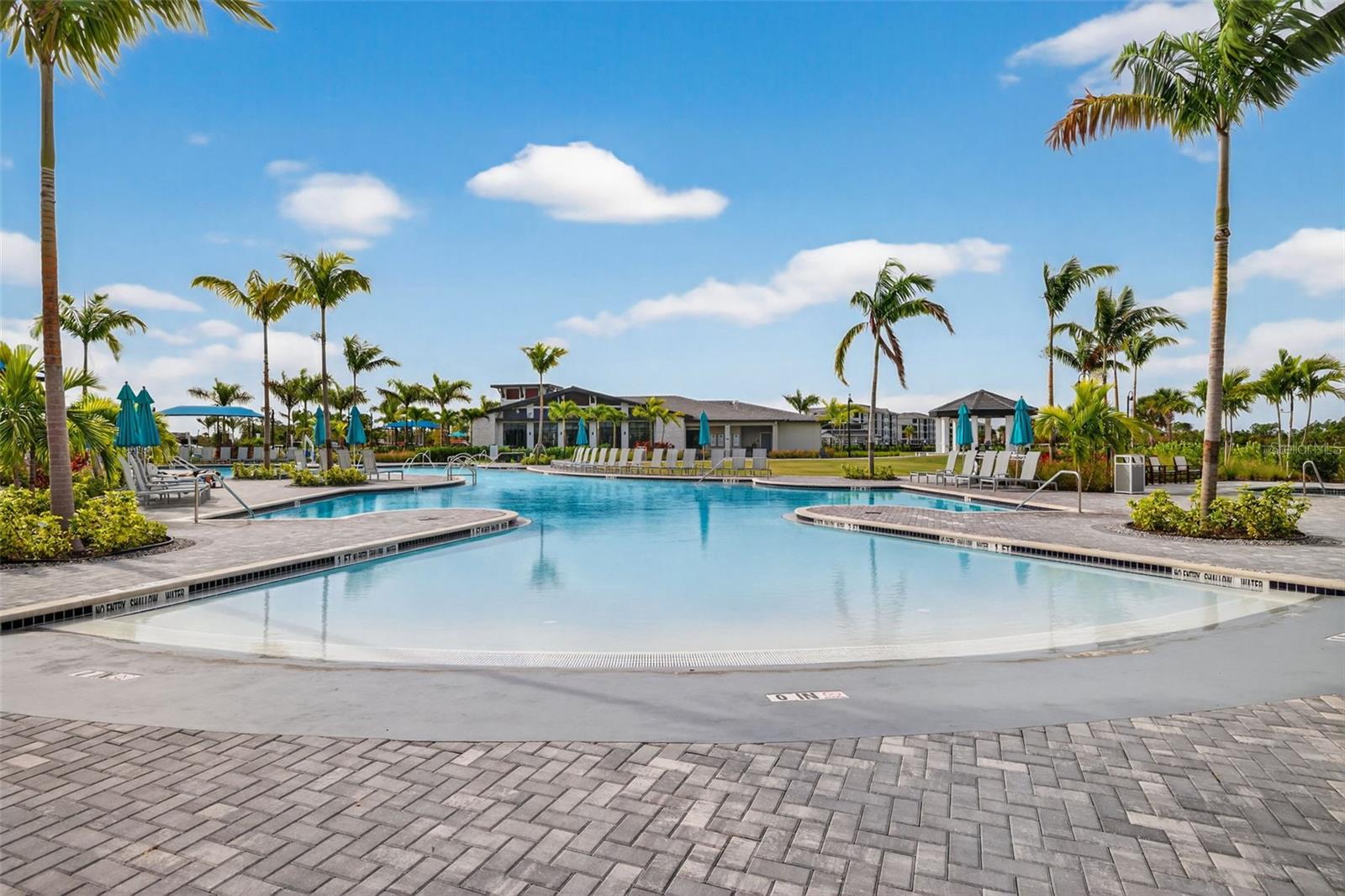 WELLEN PARK GOLF & COUNTRY CLUB - Residential