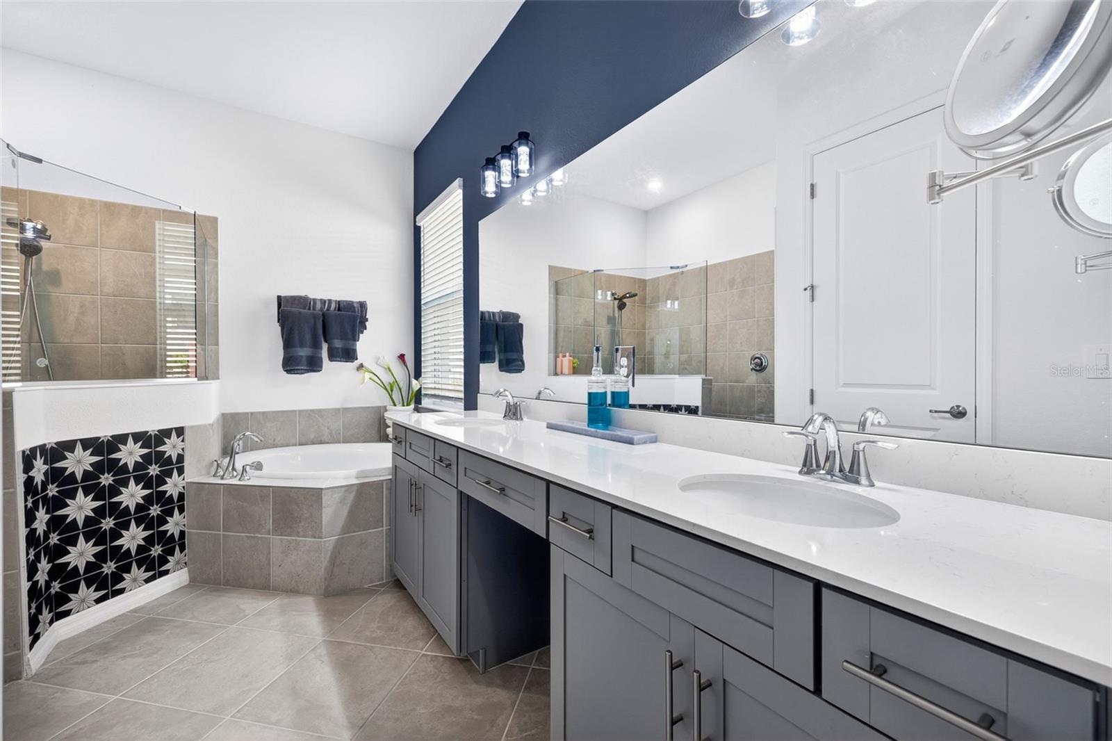 WELLEN PARK GOLF & COUNTRY CLUB - Residential