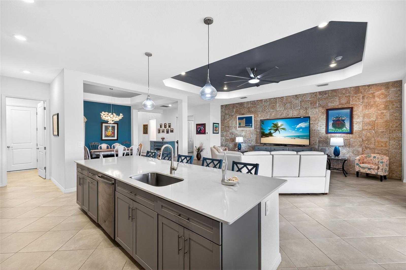 WELLEN PARK GOLF & COUNTRY CLUB - Residential