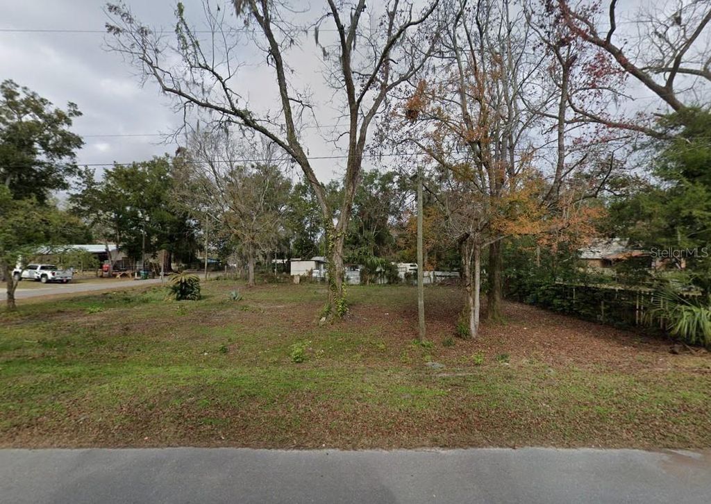 Photo of 615 NE 2nd Avenue, Trenton, FL 32693 (MLS # A4685810)