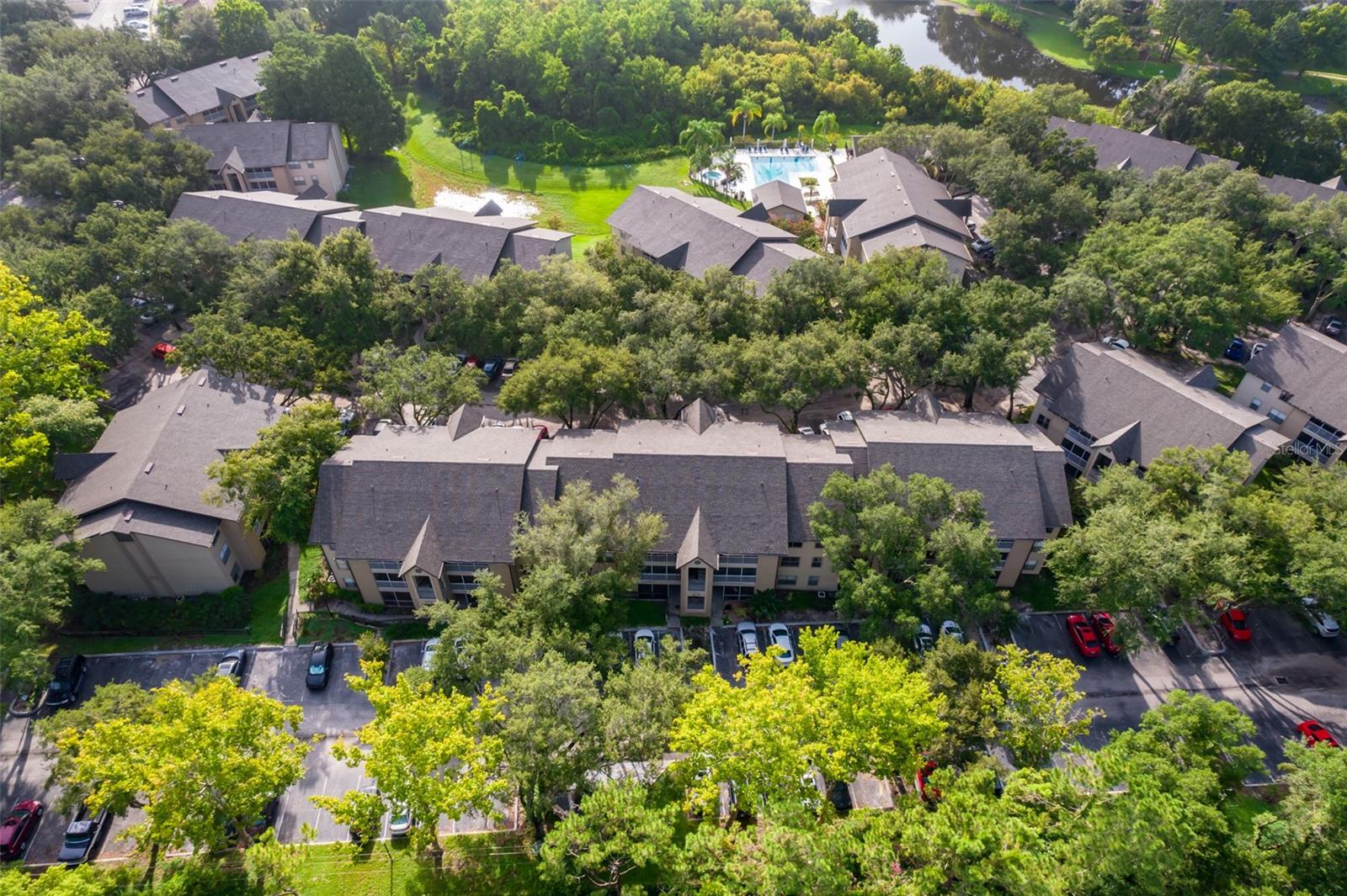 LANDING A CONDOMINIUM THE - Residential