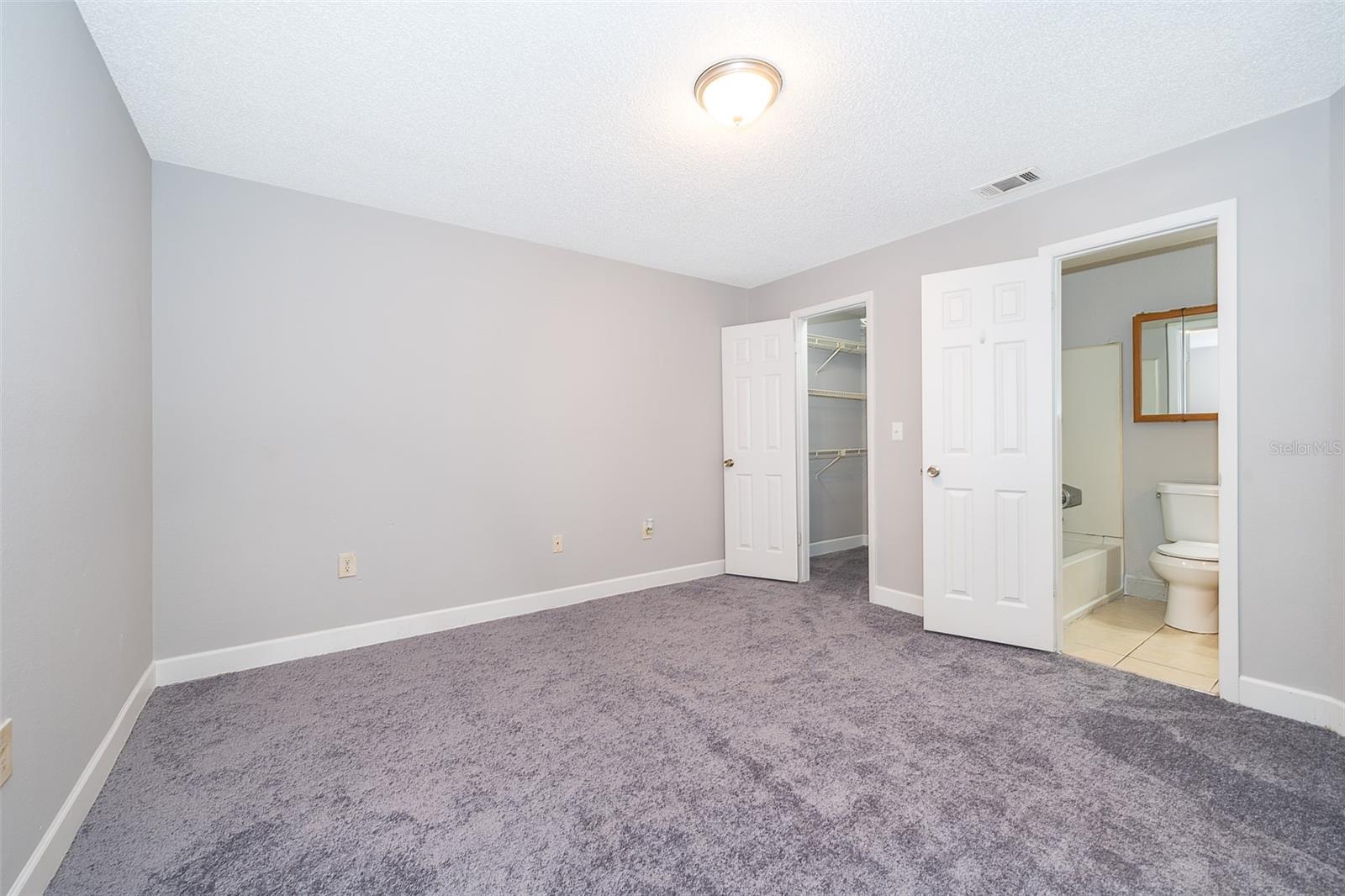 LANDING A CONDOMINIUM THE - Residential