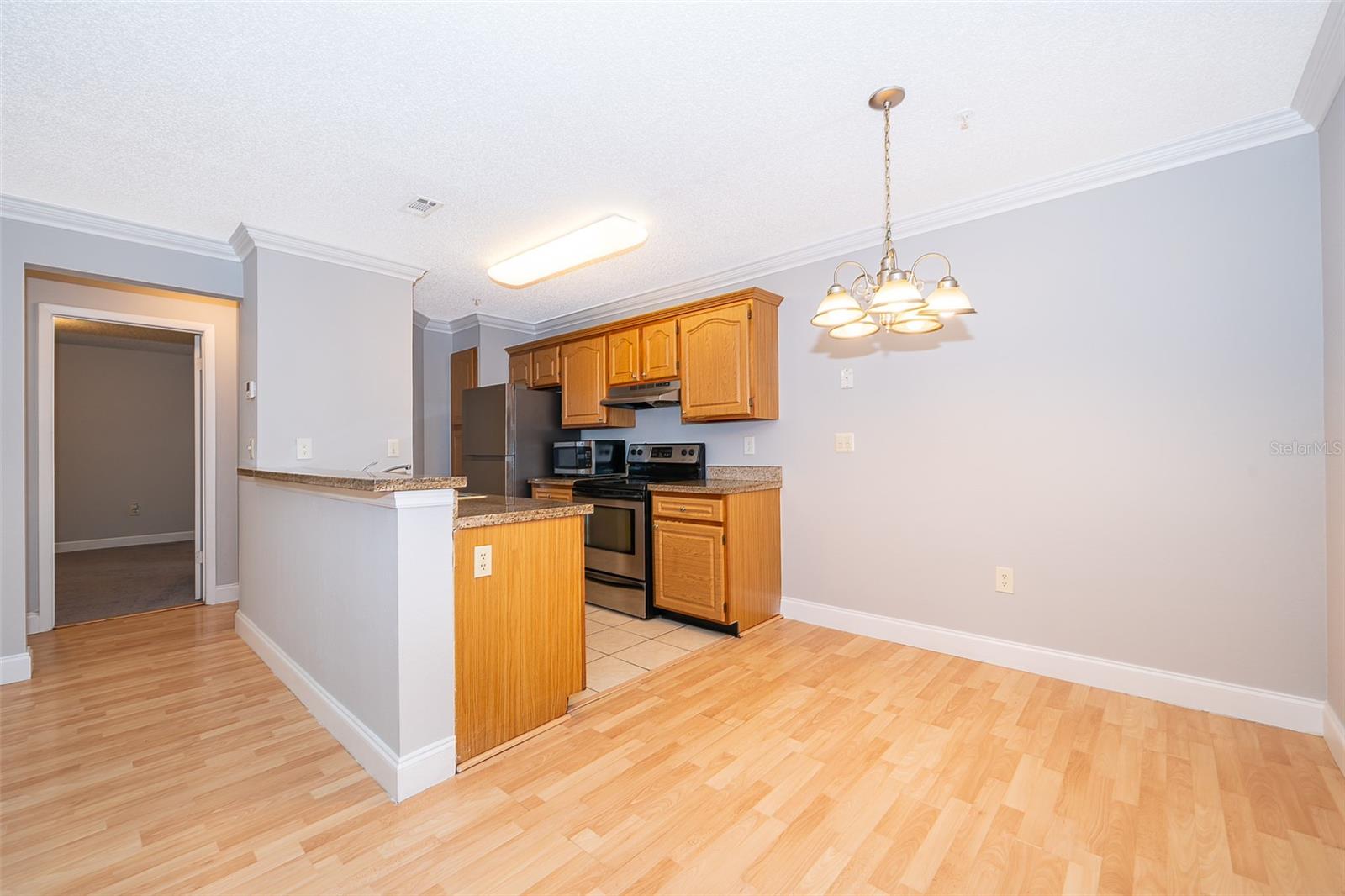 LANDING A CONDOMINIUM THE - Residential