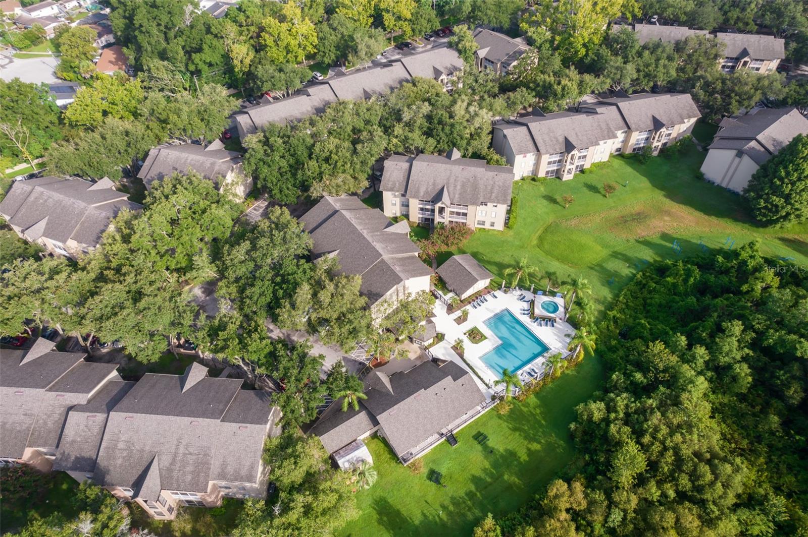 LANDING A CONDOMINIUM THE - Residential