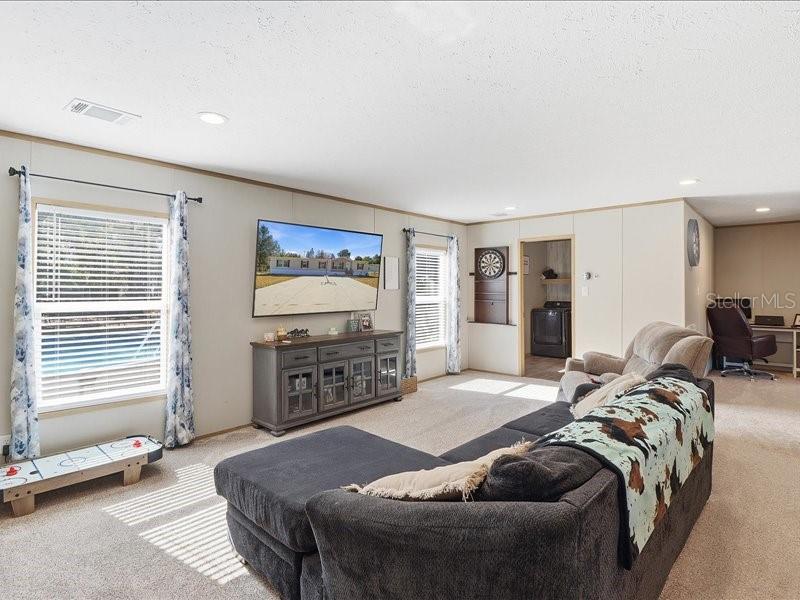 HOLIDAY ACRES UNIT 2 - Residential