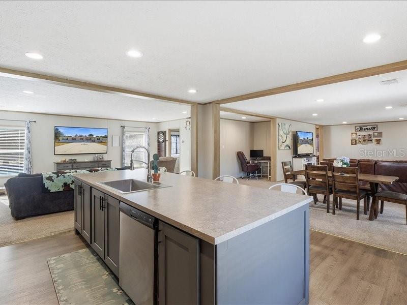 HOLIDAY ACRES UNIT 2 - Residential