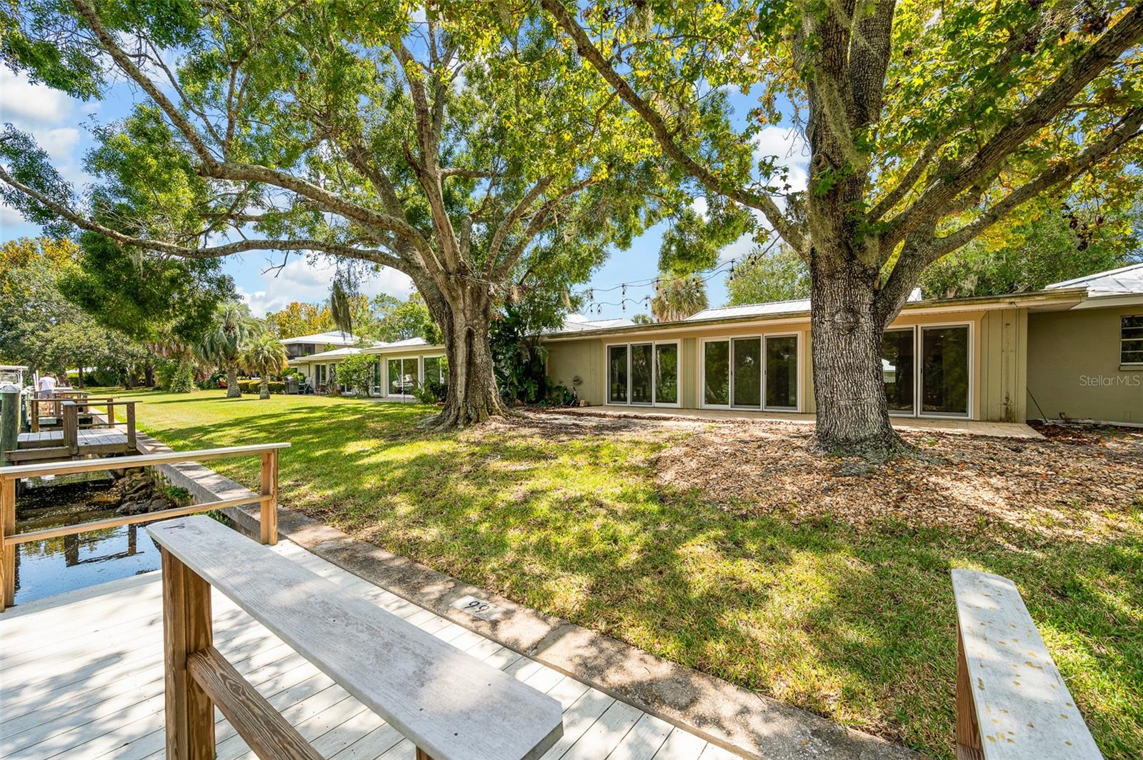 BAY VILLAS - Residential