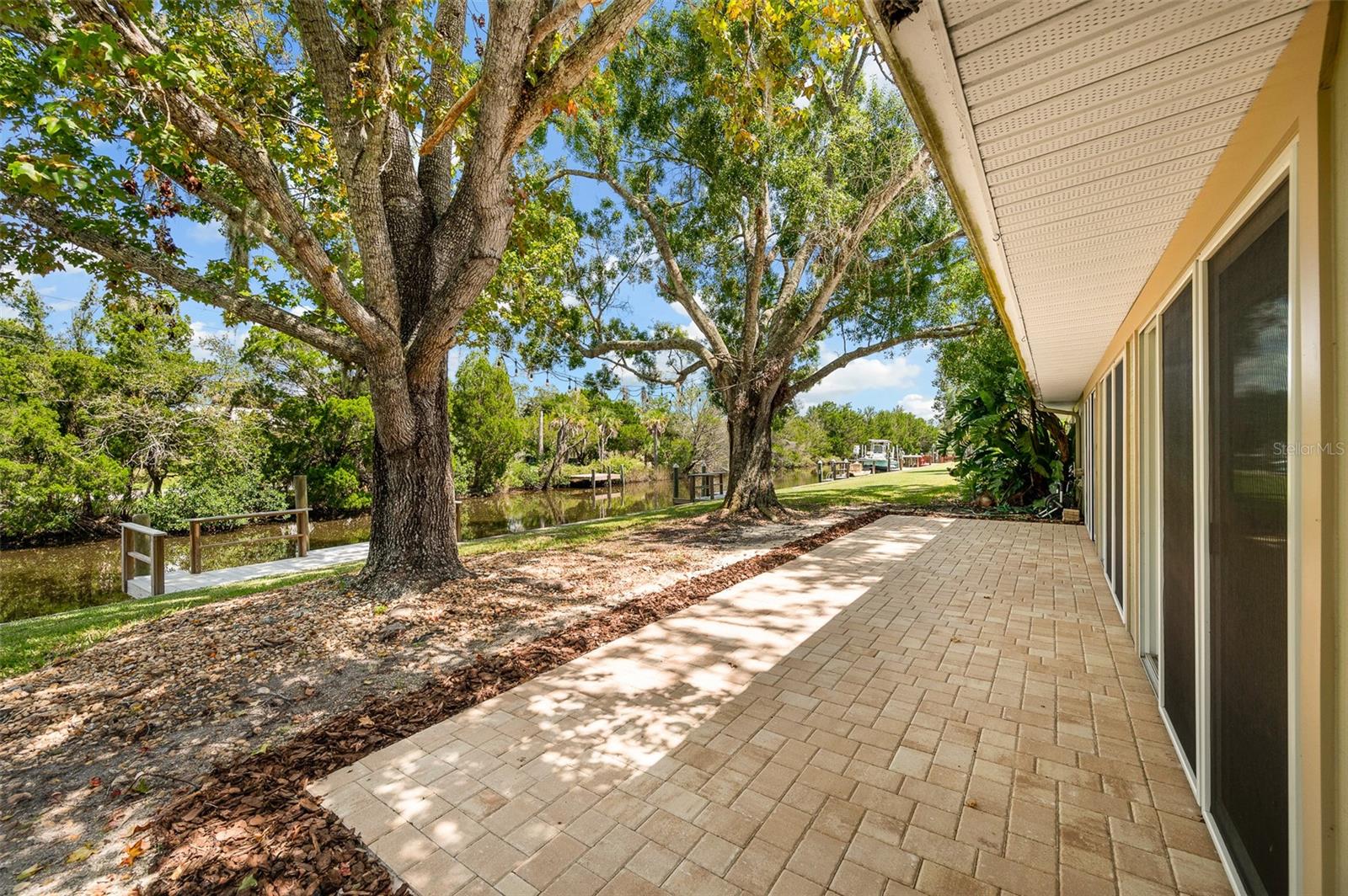 BAY VILLAS - Residential