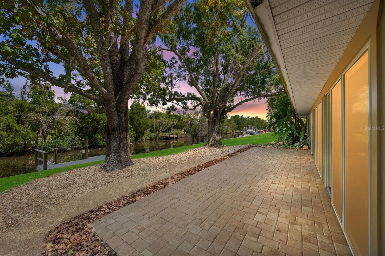 BAY VILLAS - Residential