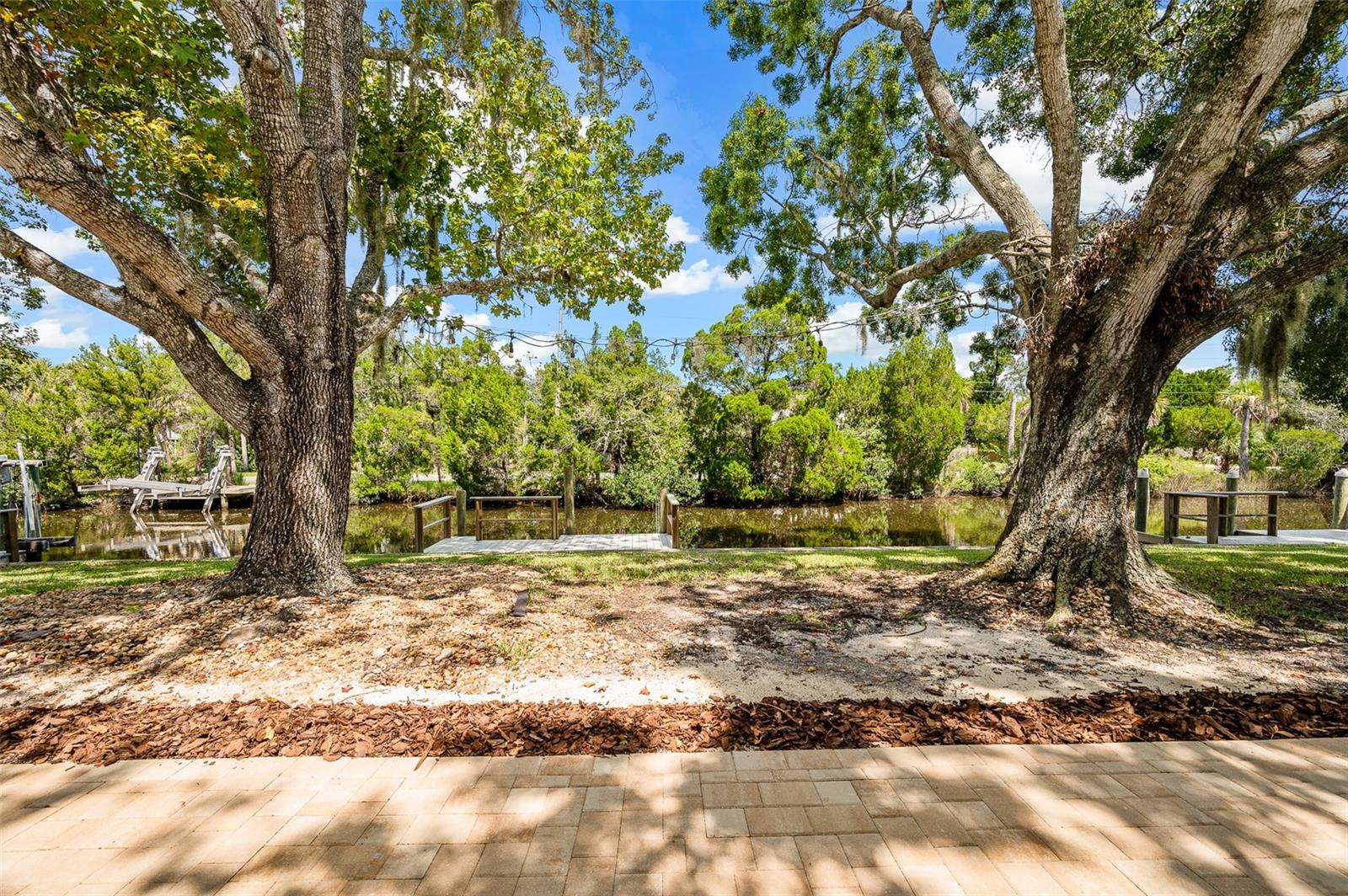 BAY VILLAS - Residential