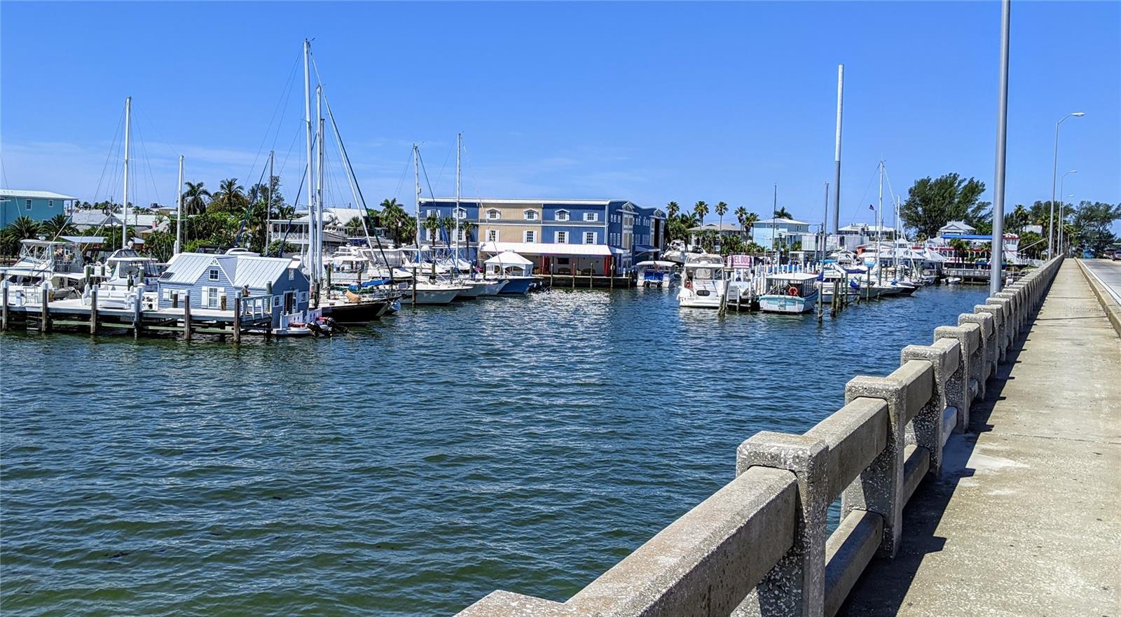 THE FOURTH BAYSHORE - Residential