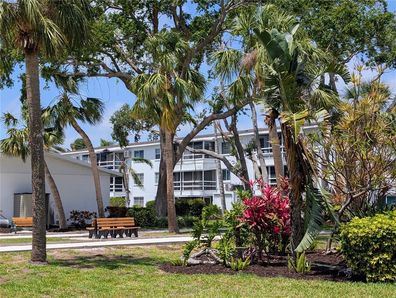 THE FOURTH BAYSHORE - Residential