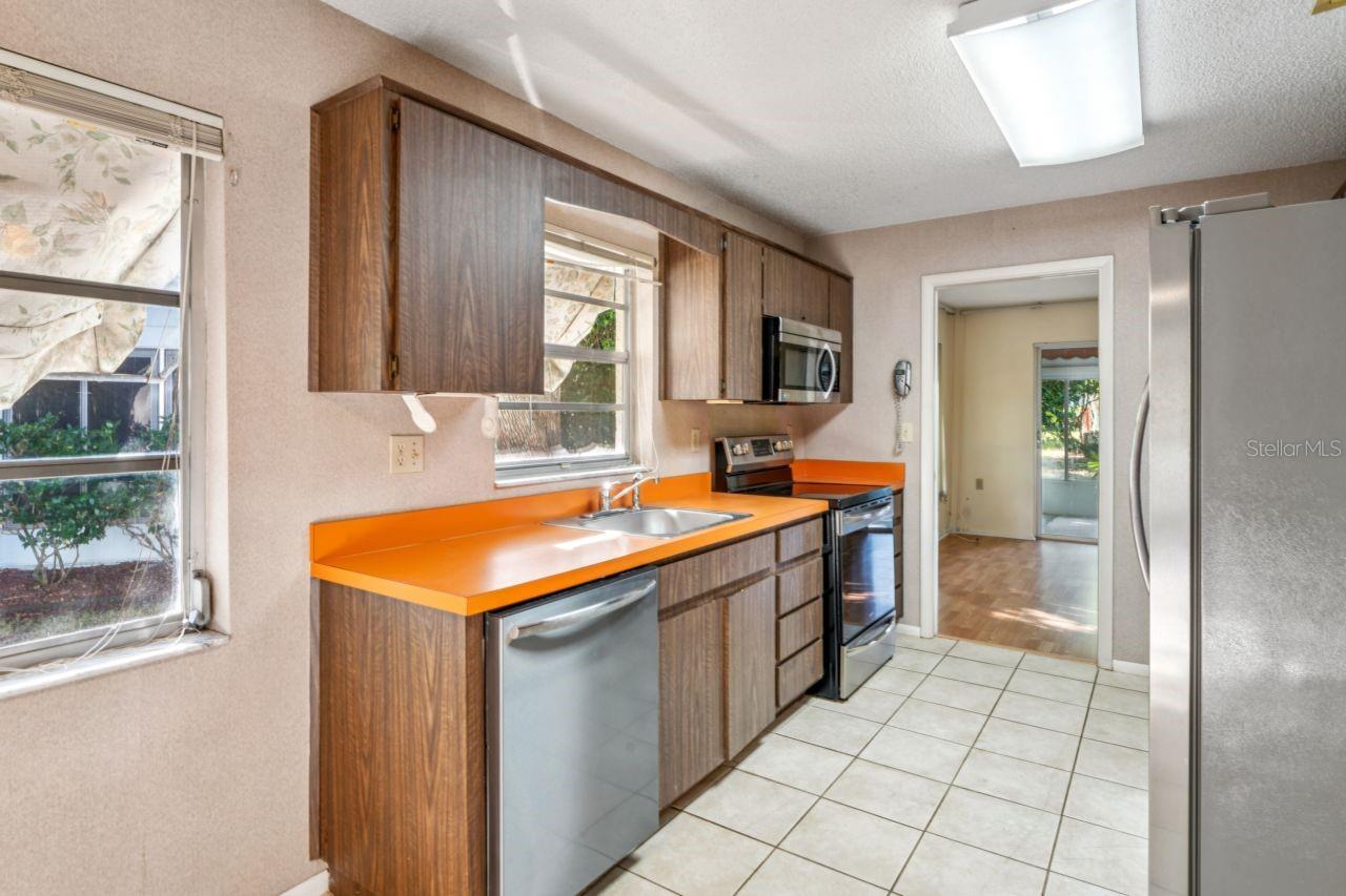 SAN CLEMENTE VILLAGE - Residential