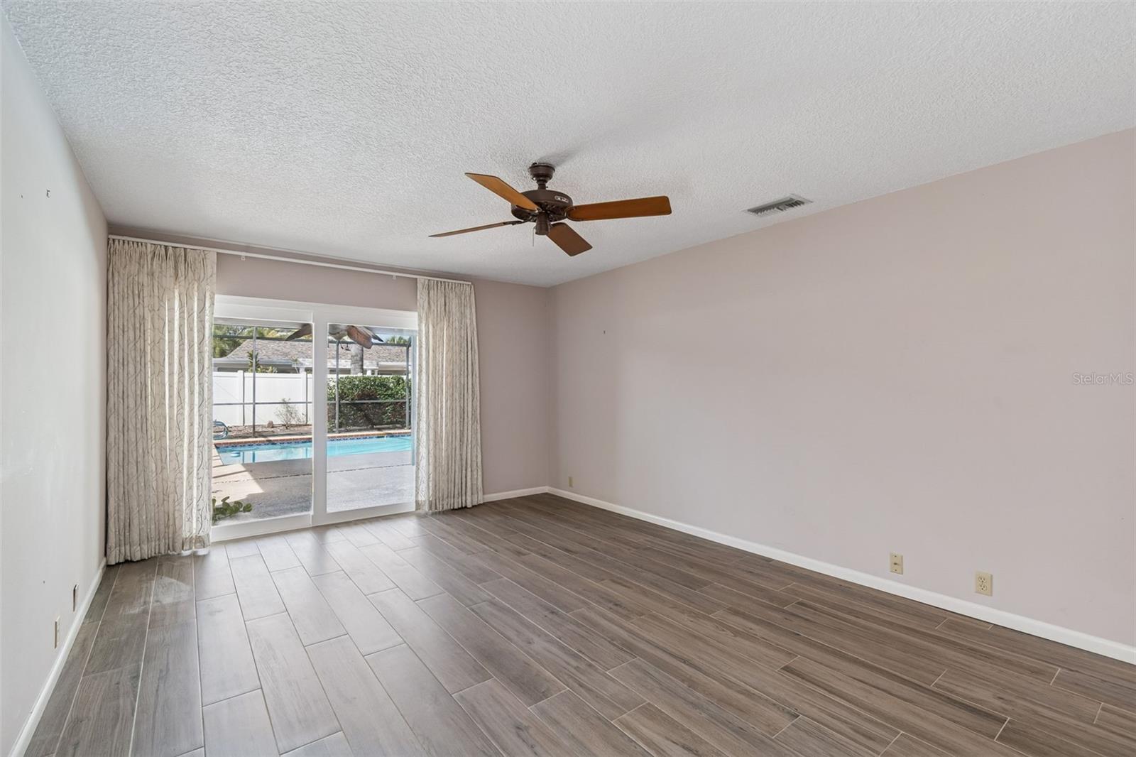 SWEETWATER SUB - Residential