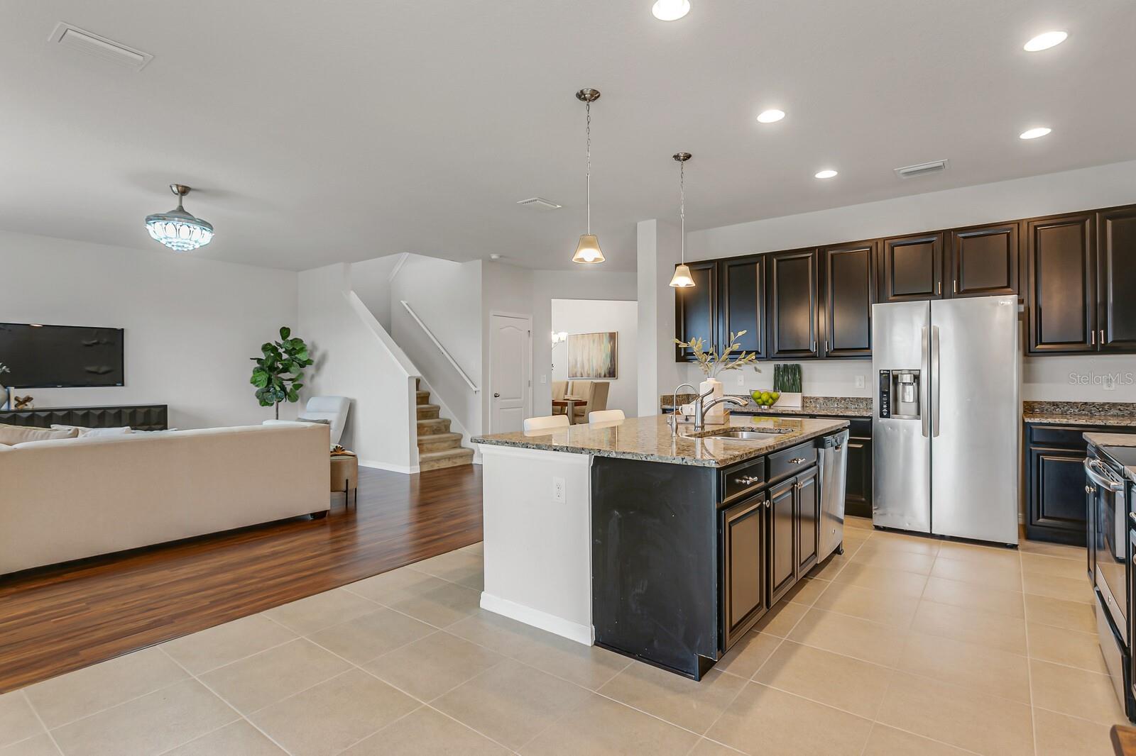 CARRIAGE PTE SOUTH PH 2C 2 - Residential