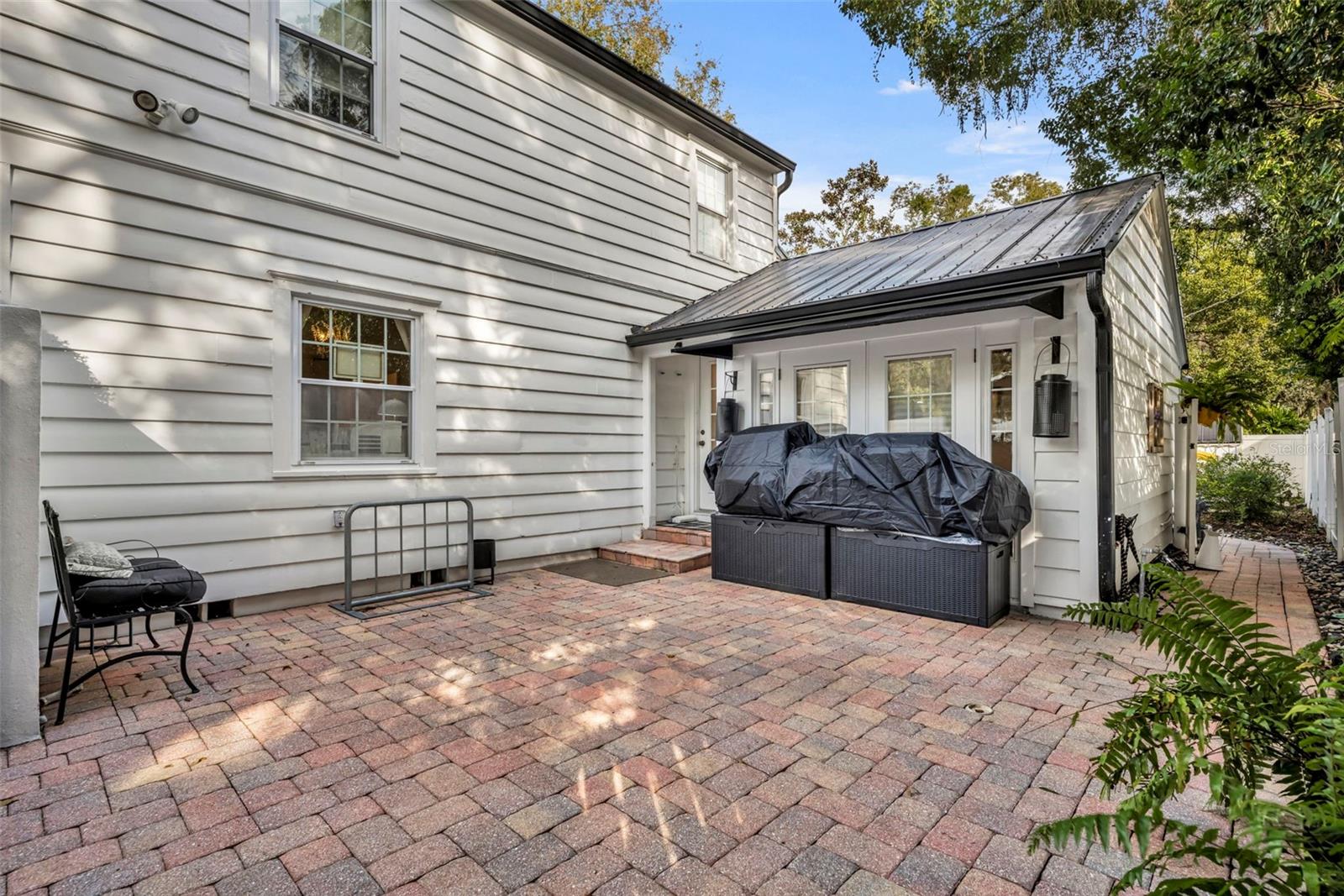 OSCEOLA COURT - Residential