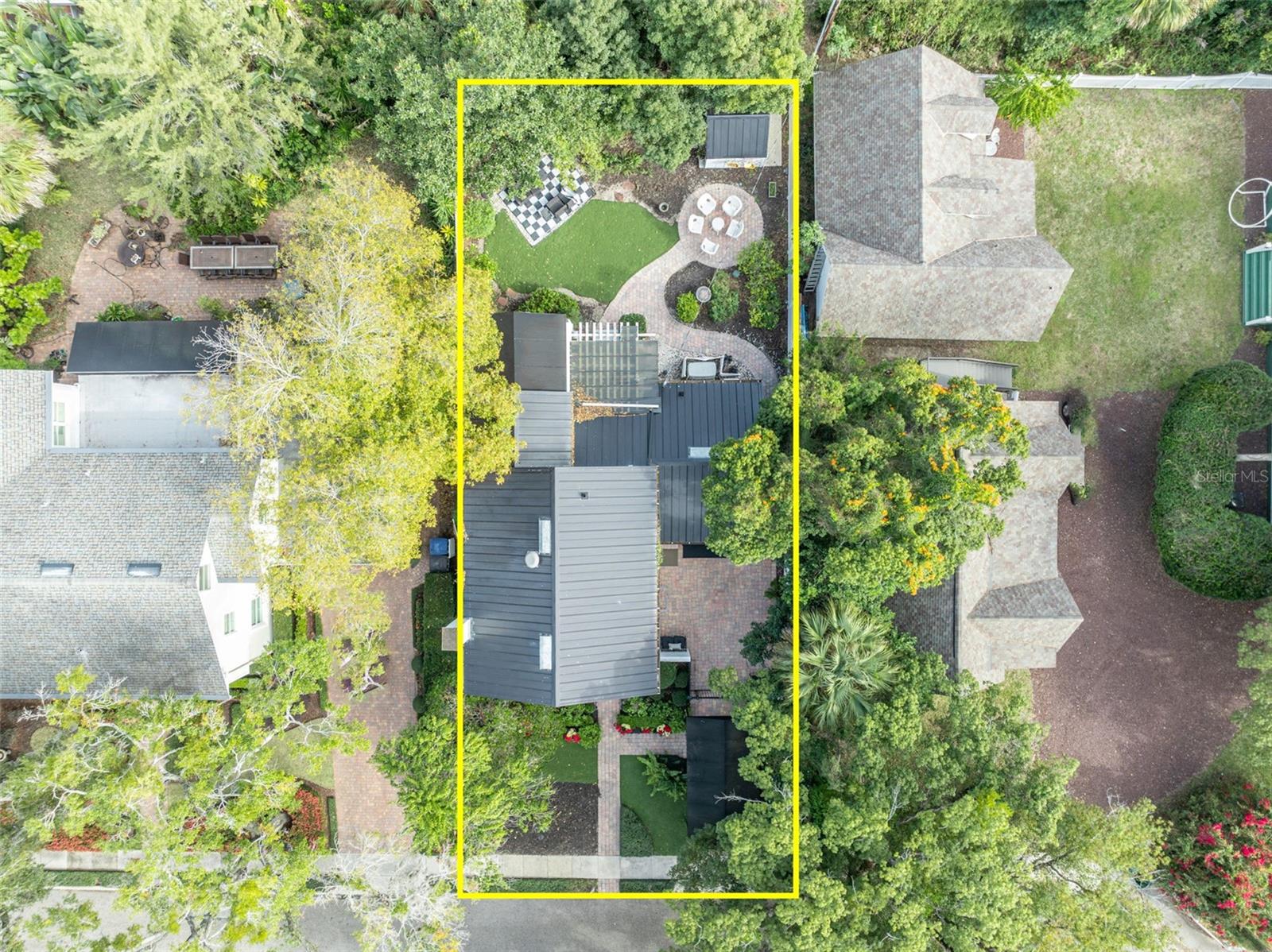 OSCEOLA COURT - Residential