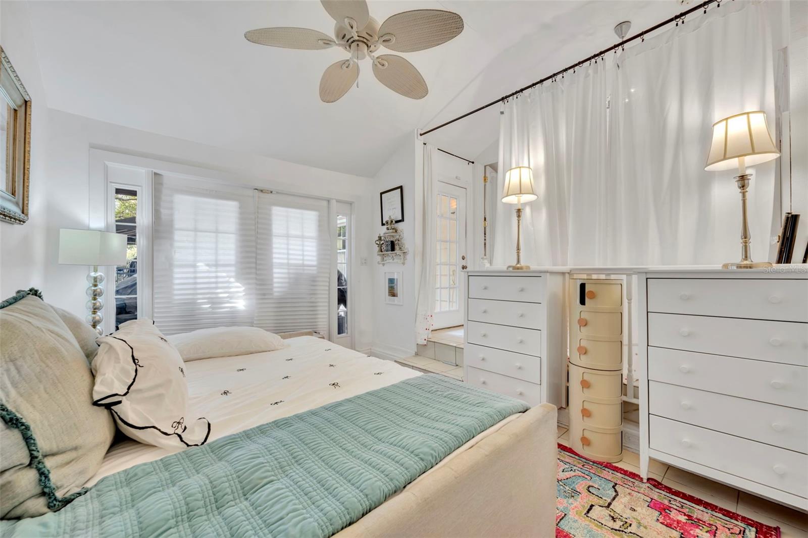 OSCEOLA COURT - Residential