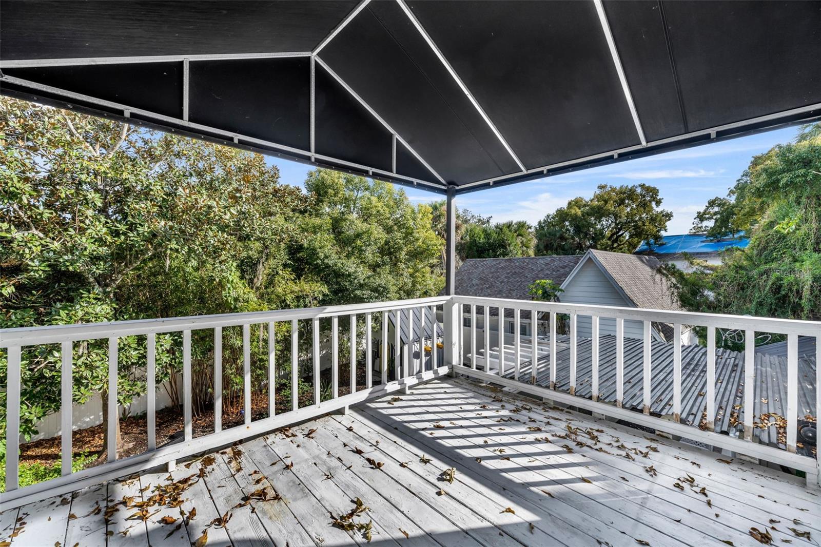 OSCEOLA COURT - Residential