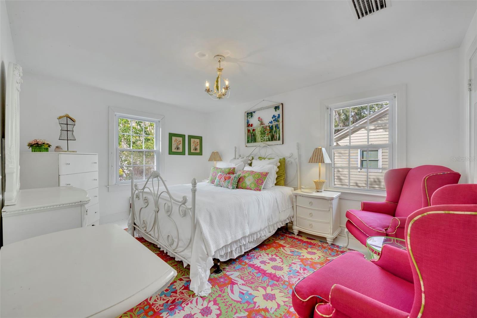 OSCEOLA COURT - Residential