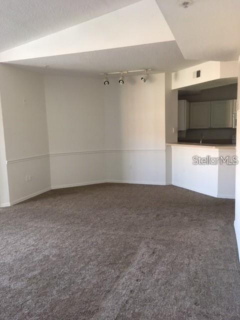 PALMS CLUB CONDO - Residential Lease